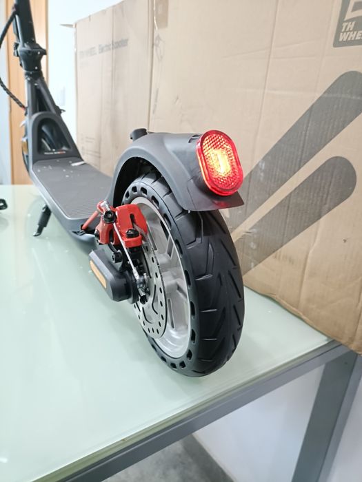 Trotinete nova na caixa