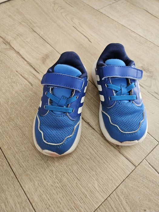 Adidasy chłopięce rozm. 23