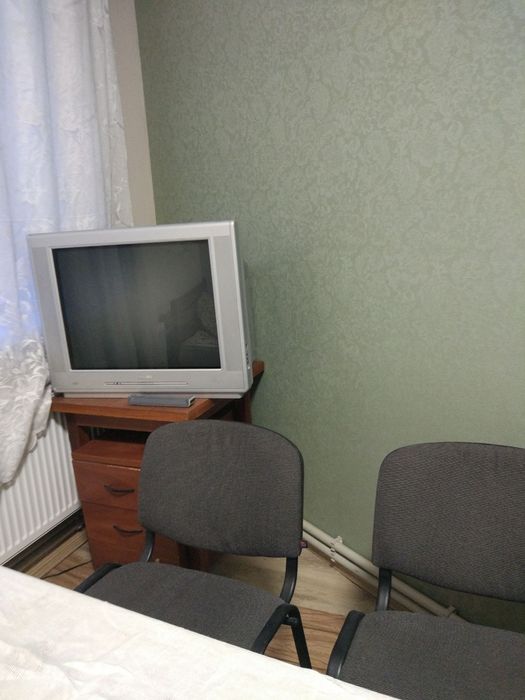 Сдам в аренду двух комнатную квартиру на южном вокзале возле метро,