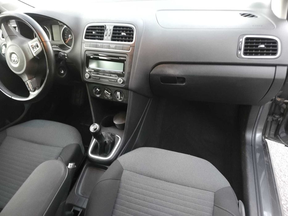 Volkswagen Polo 1.6 TDI - 2010 - 124 000km Reais carro muito Económico, Fiável e Confortável