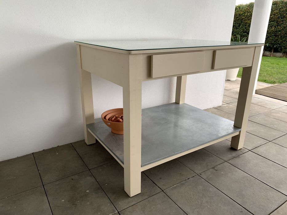 Cadeiras e Mesa Madeira