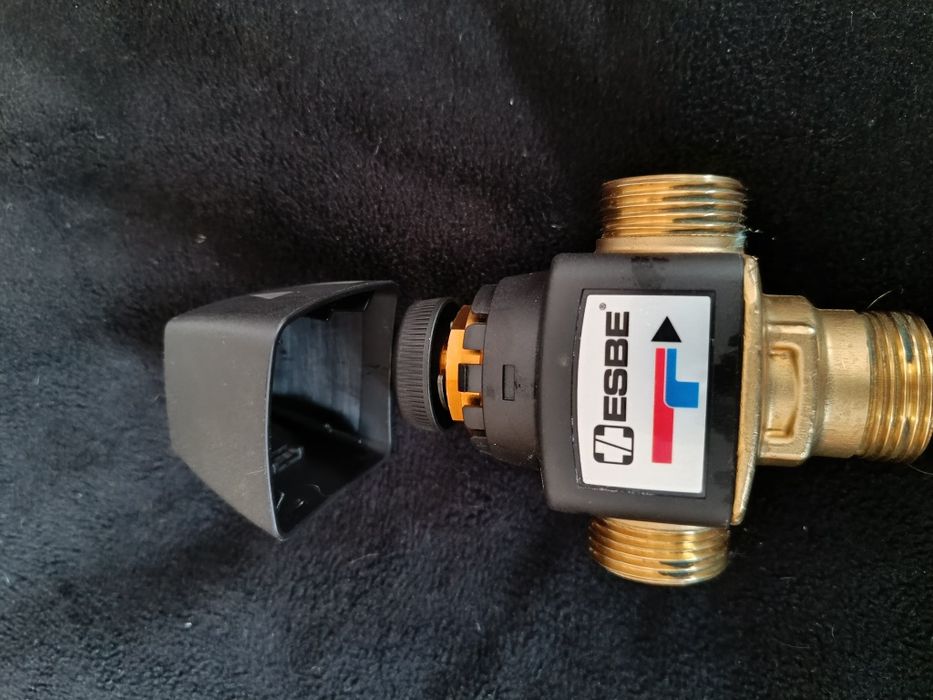 Zawór termostatyczny esbe VTA 322