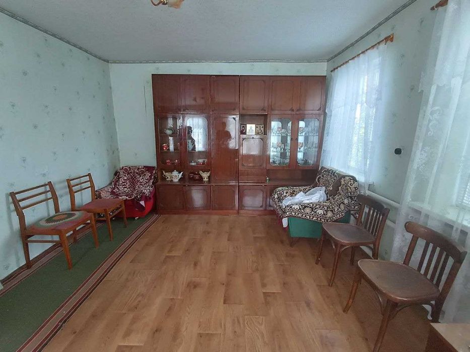 Продам будинок с.Лиман та жила літня кухня 2 кімнати. Змїївський район