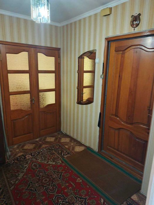 Продается  квартира в центре Чугуева