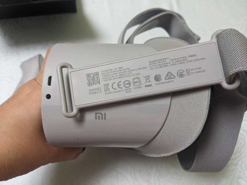 VR-гарнитура Oculus Go 64 Гб