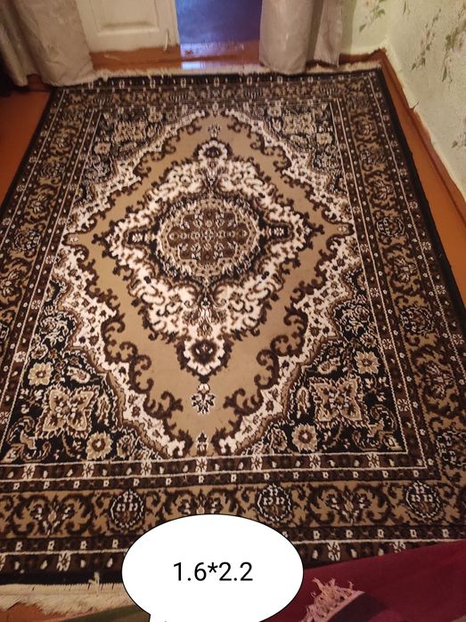 Килим 1.60*2.20м.   б/в