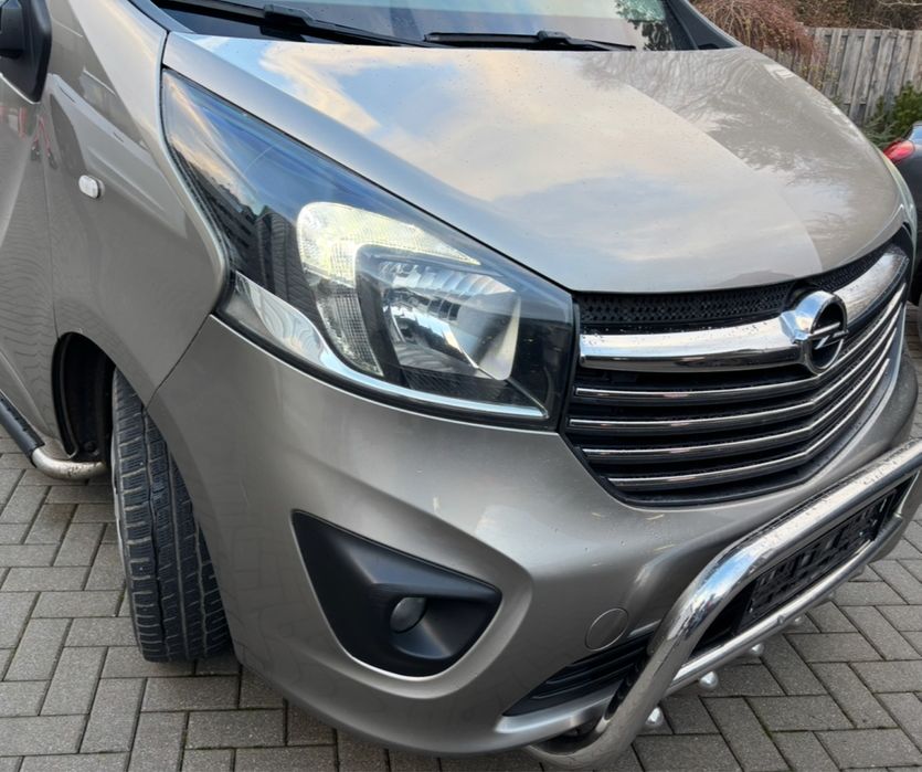 Przód kompletny Opel Vivaro 1.6 dci