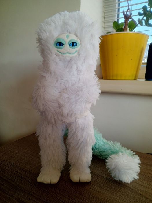 Незвичні іграшки ручної роботи (Єтті)