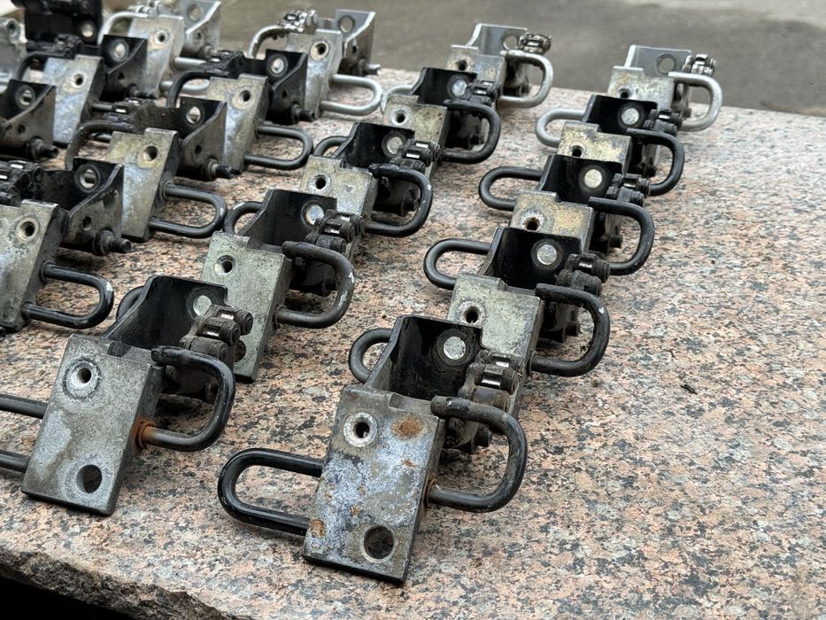 Петля дверей Audi a6 c6 петлі завіси двери двері ауді а4 б7