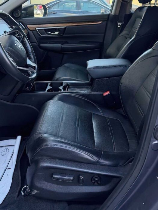 Honda CR-V Hybrid      2021