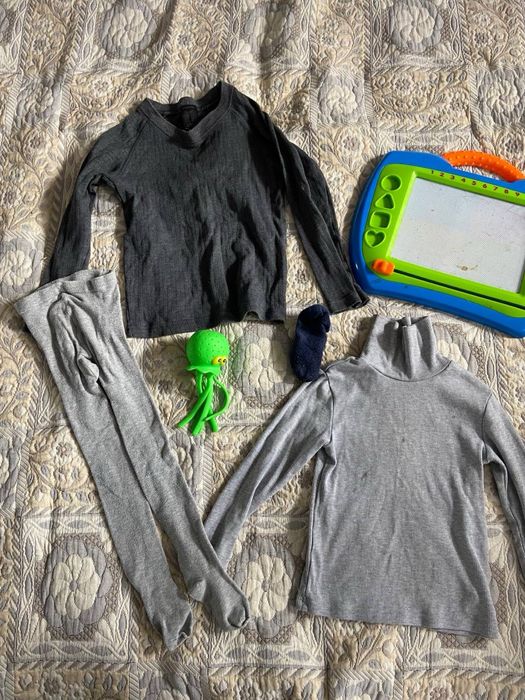 Безкоштовно на хлопчика, зріст 110, одяг для дому, іграшки
