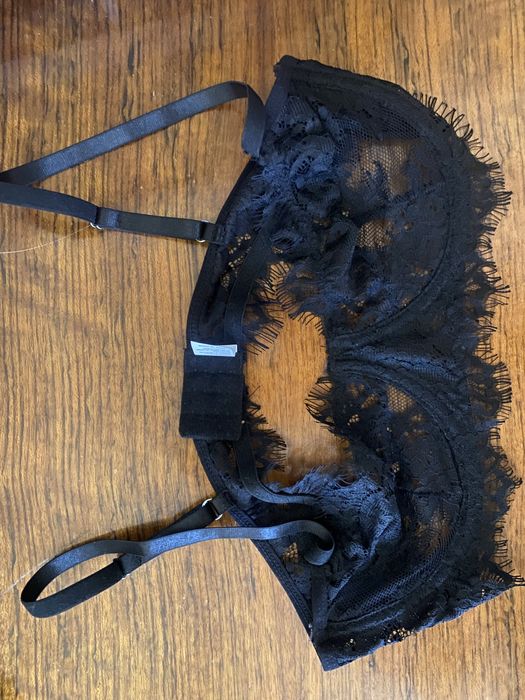 Жіночий бюстгальтери