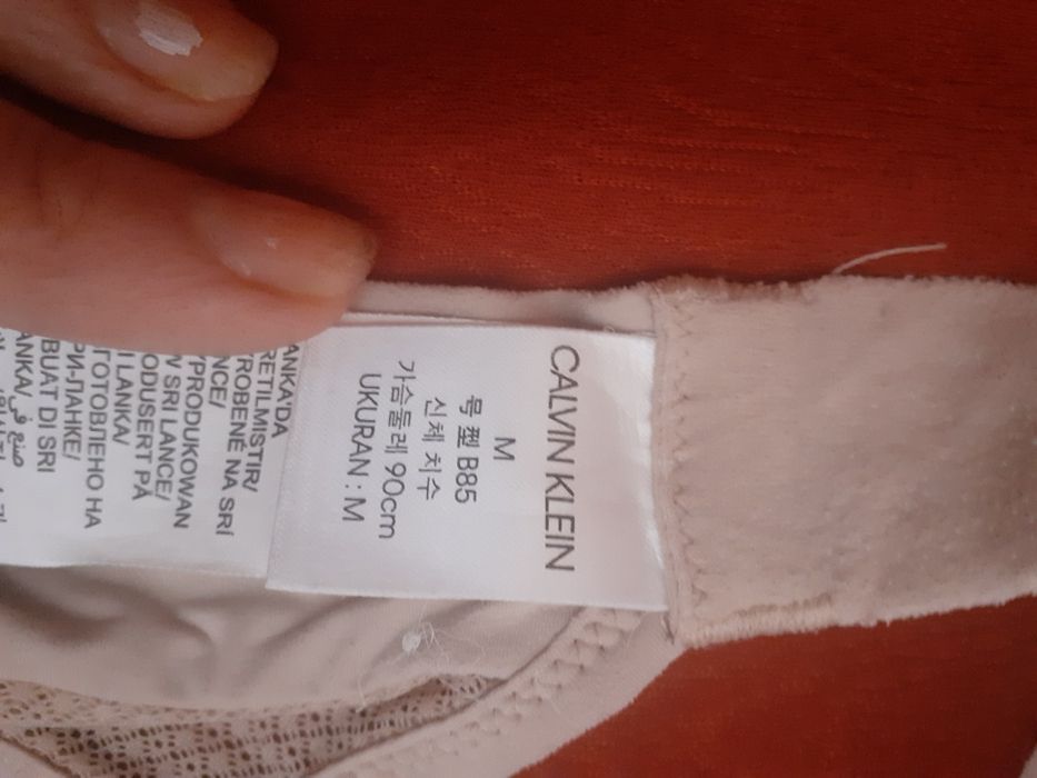 Biustonosz CAlviN Klein tanio