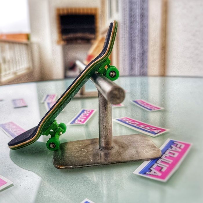 Ferro Fingerboard / Rail Fingerboarding