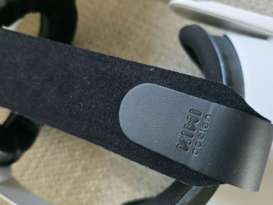 Gogle VR Oculus Quest 2 128GB + dodatkowy kabel link oraz dodatkowa opaska