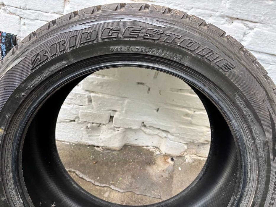 Шини на авто R20 BRIDGESTONE