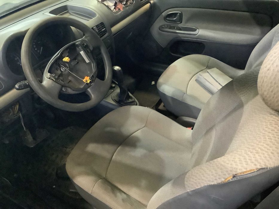 Renault Clio II Storia 1.5 DCi 68cv - 2006 - Para peças