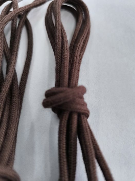 Sznurówki 2 pary nowe brązowe okrągłe 105 cm