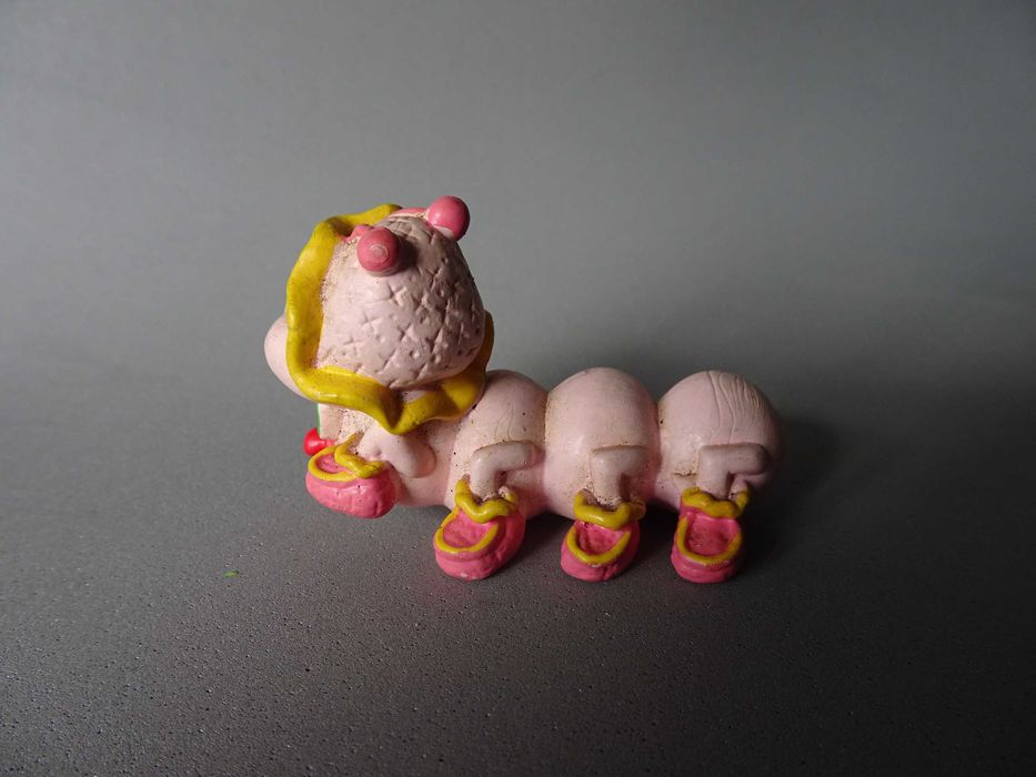 Figura em PVC - Coleção Lagartas - Maia Borges - Made in Portugal