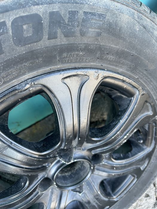 Диски 175/70r13 4*98 4шт в комплекті з резиною і болтами