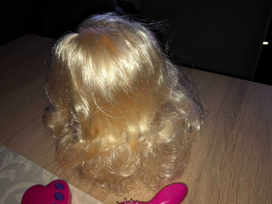 Głowa lalka Barbie do czesania z dodatkami wys.15cm