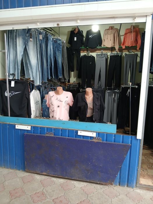 Продам ларьок на міському ринку м.Сарни