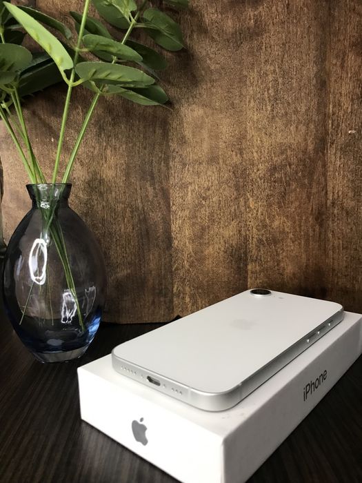 Apple iPhone 16e 128gb white neverlock