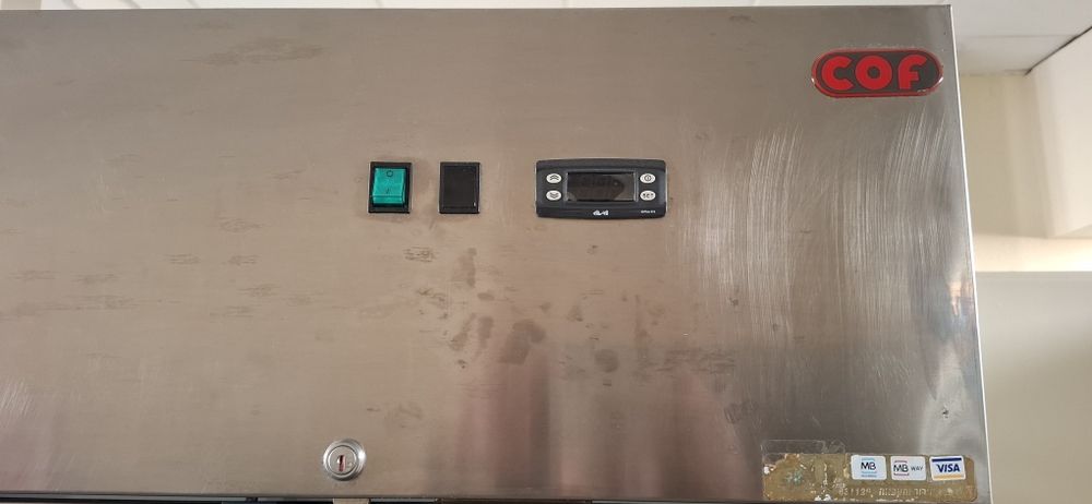 Frigorífico Industrial Inox COF – Avariado / Para Reparação