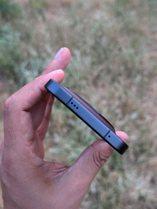 Vivo x300 (16/512 6040 mAh глобальная версия 2 физ сим +есим   компактный флагман камерафон)