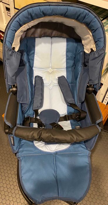 Assento de carrinho de bébé da marca Bébécar