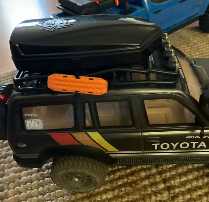 Bagażnik dachowy trumna do modelu rc 1:10 TRX SCX AMEWI TAMIYA reely