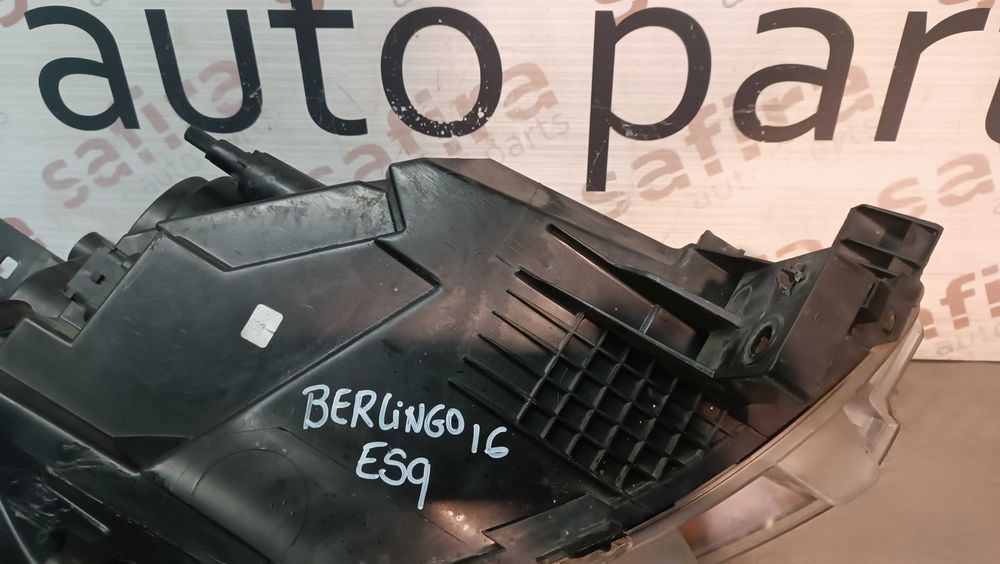 Ótica / Farol Citroen Berlingo / Peugeot Partner 2015-2018 - Esquerda 9682828280 89318031