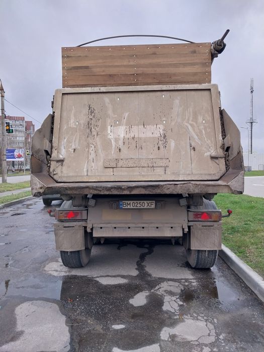 Напівпричіп Schwarzmuller