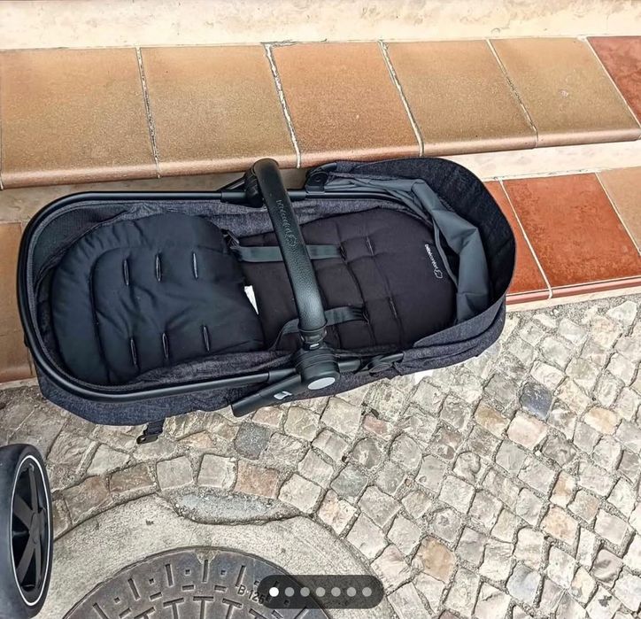 Vendo carrinho de bebe semi novo