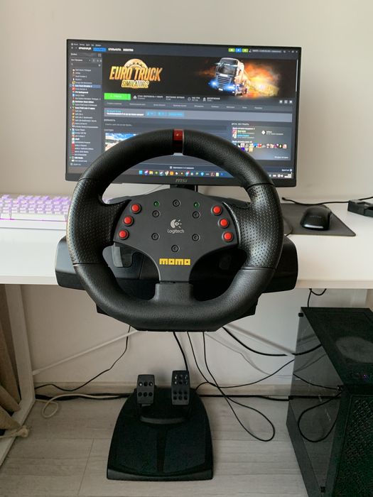Ігровий руль Logitech momo raicing 240