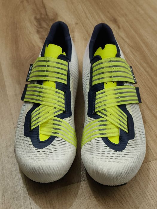 Sapatos Fizik Vento Powerstrap Aeroweave Carbon Team Movistar "Novos"