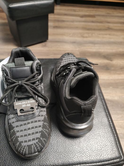 Buty młodzieżowe 39
