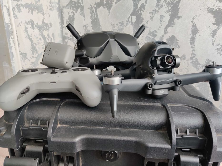 Дрон DJI FPV Combo DJI Goggles V2 FPV Remote V2 RC Motion (5 акумів)