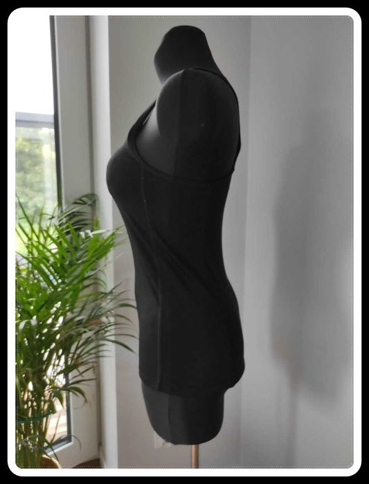 H&M sport czarna sportowa bokserka 36 S