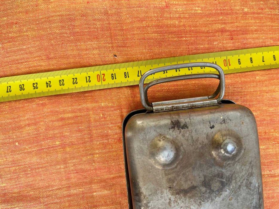 Стерилізатор і шприц