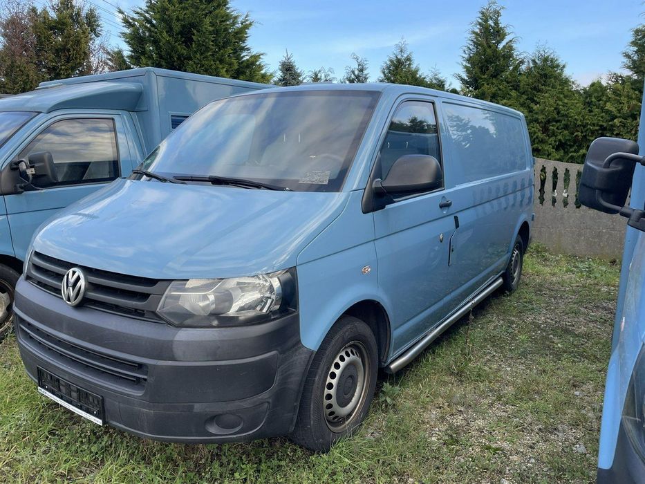 Volkswagen Transporter  Trasporter T5  Bankowóz  kuloodporny opancerzony 2015