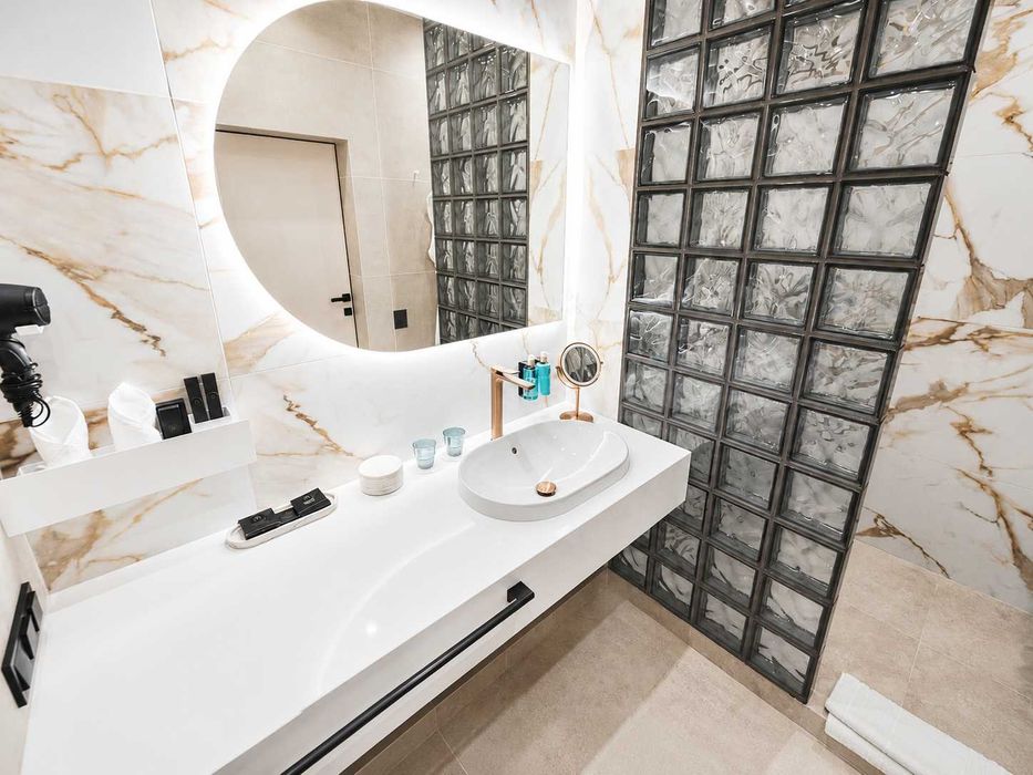 Довгострокова оренда апартаментів в 5*готелі SPATIUM Medical & Wellness Hotel біля моря