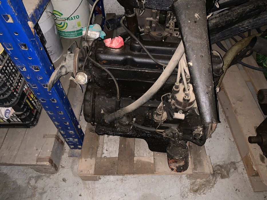 Motor antigo a trabalhar
