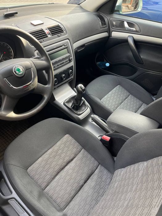 Skoda Octavia 2012 1.8TSI MT