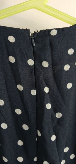 Sukienka w grochy granatowa XL