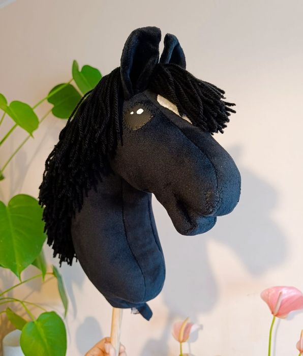 Hobby horse A4, czarny, kary, nowy