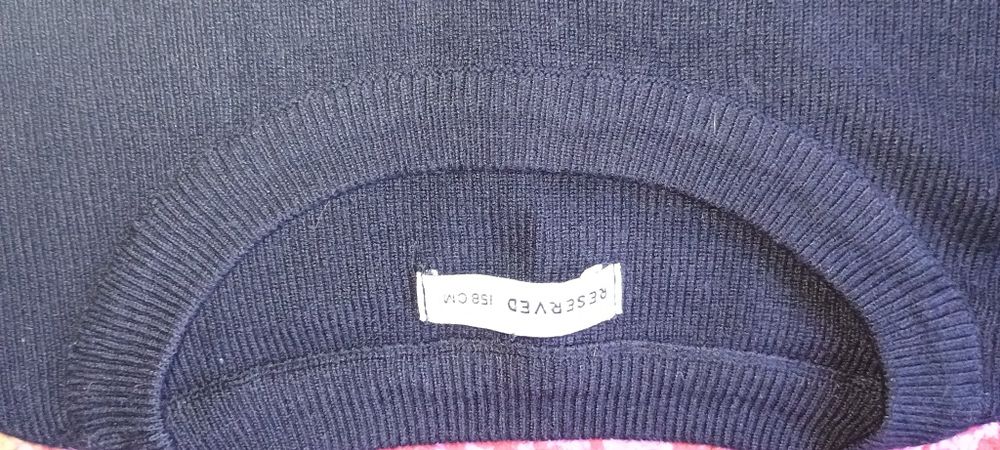 Sweterek Reserved