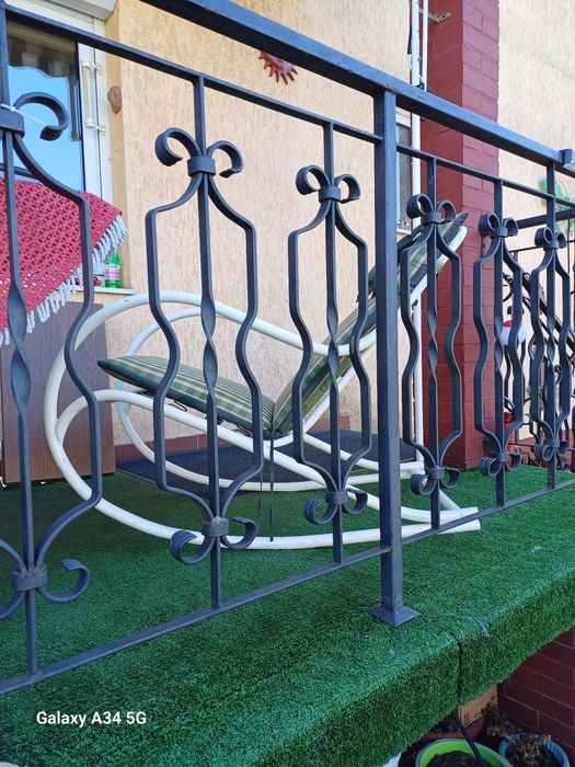 Fotel ogrodowy masywny