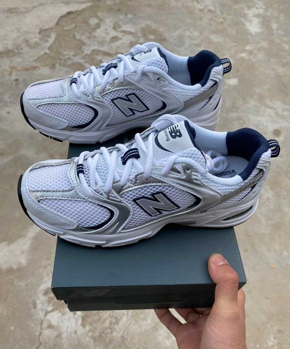 ButyDamskie New Balance 530_White_Silver_Navy_Uniseks R.42