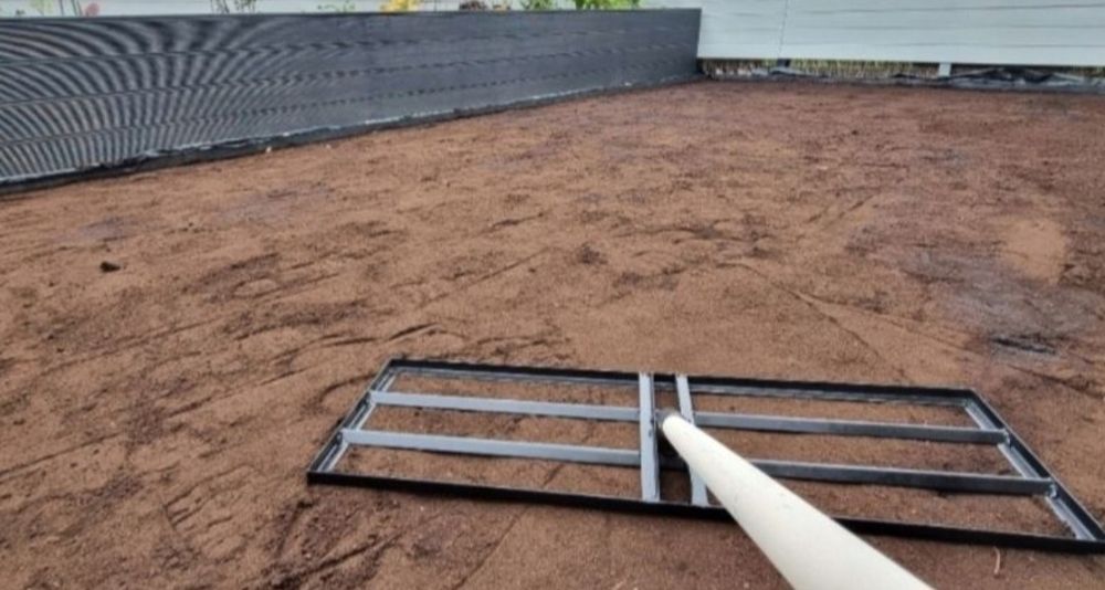 Niwelator równiarka terenu wypożyczalnia